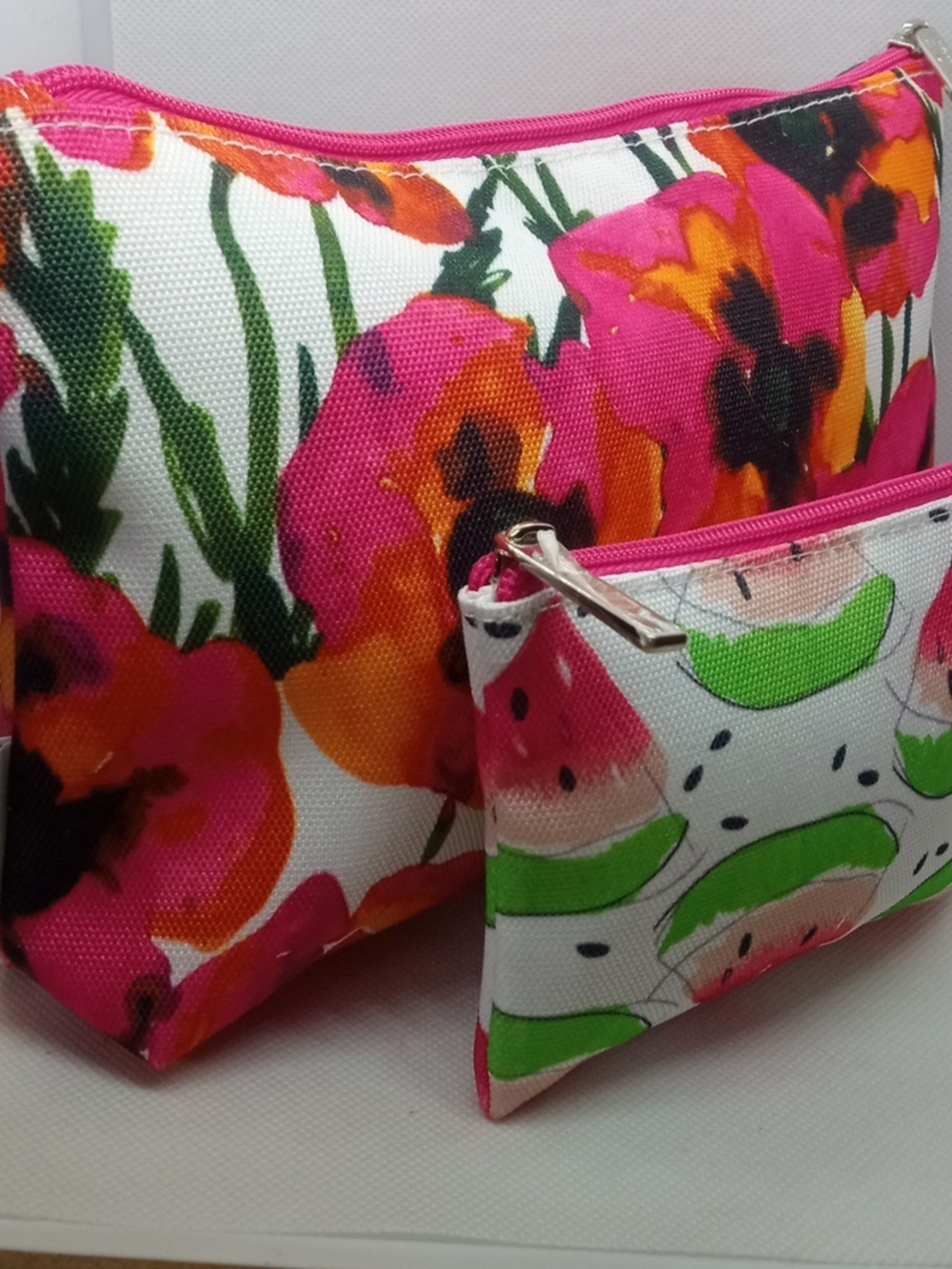 CLINIQUE MAKE UP BAG